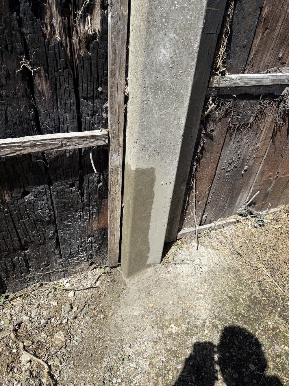 Repaired concrete column with treated reinforcement, Denmead barn, Portsmouth